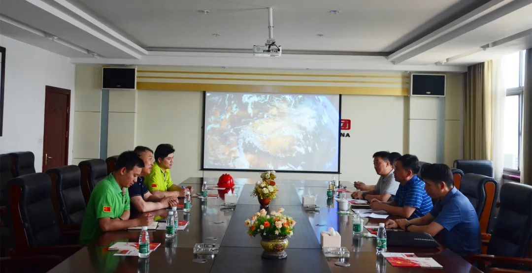 The party secretary and deputy director of the Gongyi City Market Supervision Bureau, Henan Province, China, and the leaders came to the People's Cable Group for research and guidance.